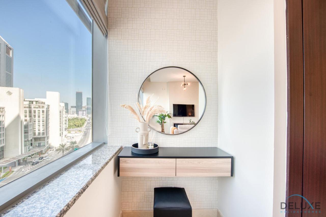 Unbeatable Rate Stylish 1Br With Balcony Near Metro By Deluxe Holiday Homes Dubái Exterior foto